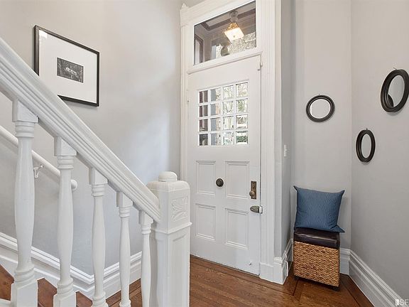 4th image of 1246 Stanyan St