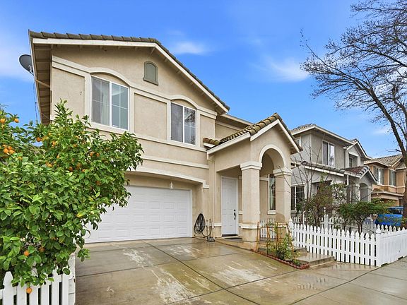 3rd image of 507 Scudero Cir