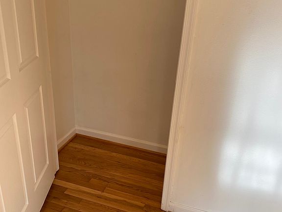 3rd image of 5016 Johnson Ave