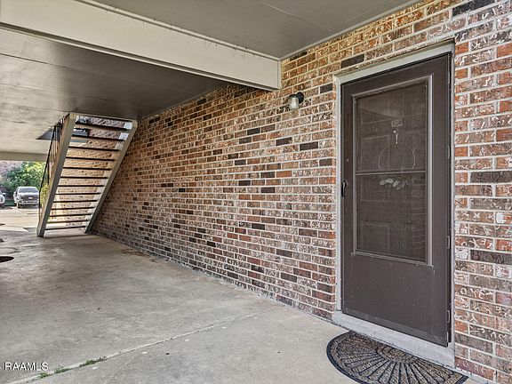 4th image of 3121 Johnston St APT 111