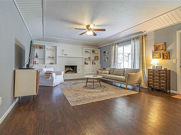 5th image of 12509 High Meadow Dr