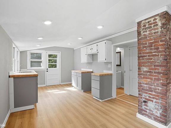 5th image of 106 E Harlan St