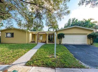 8670 NW 18th St, Pembroke Pines, FL 33024