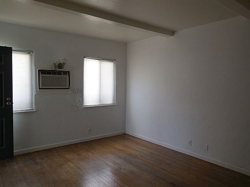 5th image of 572 S Calle Encilia APT 2