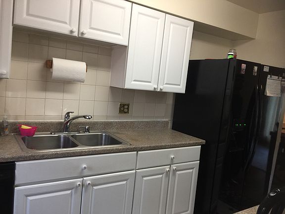4th image of 101 Sherwood Ct