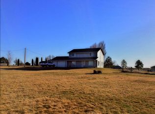 7125 Pleasant View Dr, Caldwell, ID 83607