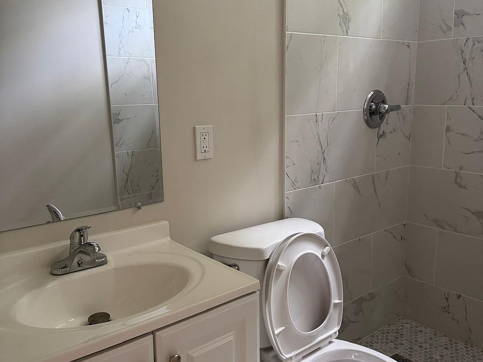 1st image of 2107 Secoffee St Unit 2