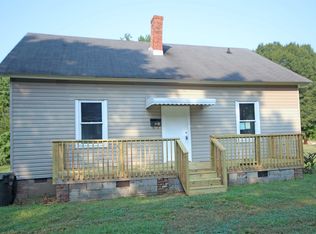 11 Bobo St, Greer, SC 29650