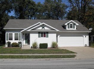 508 E Locust St, Robinson, IL 62454