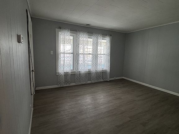 3rd image of 305 Kossuth Ave #2