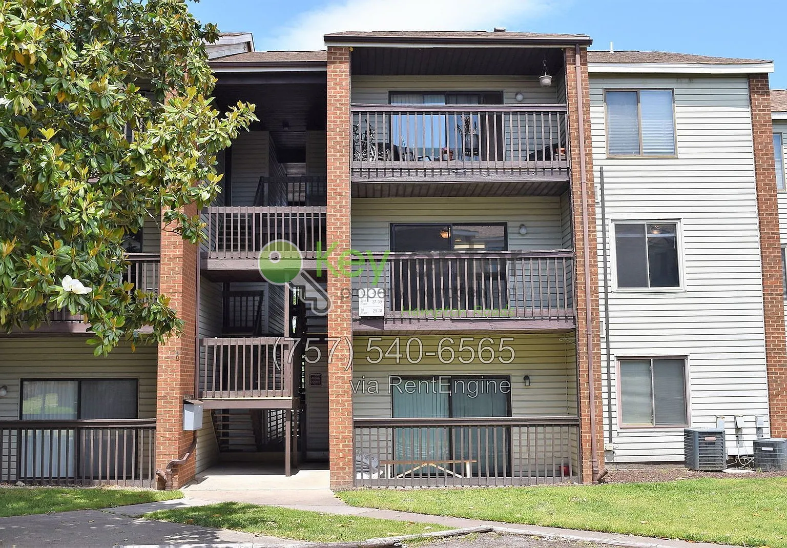2 bed, 1.0 bath, 734 sqft, $1,450 — Photo 1