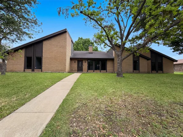 919 Rock Canyon Dr, Duncanville, TX 75137