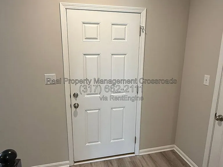 5509 W Woodhaven Dr — Photo 4