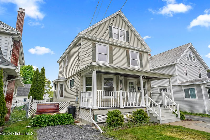 2nd image of 1305 Belmont Avenue