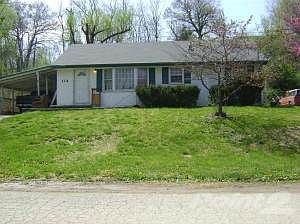 114 Dennis St  Wathena,KS