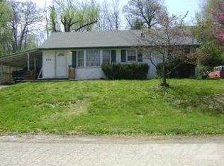 114 Dennis St, Wathena, KS 66090