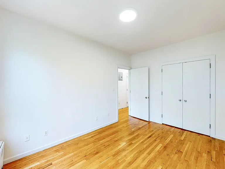 318 E 89th St #5A — Photo 5
