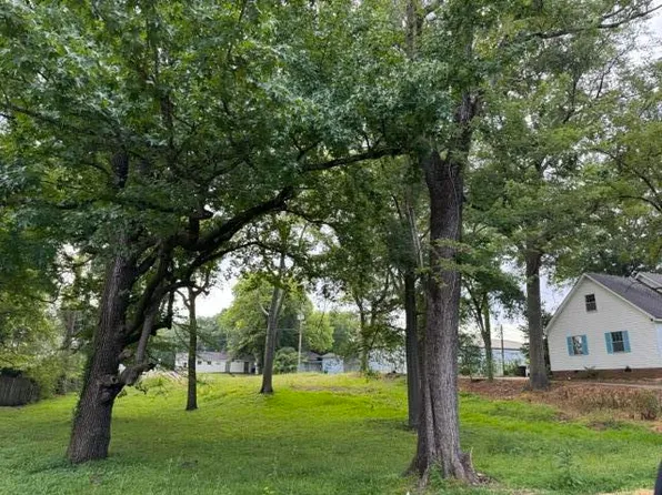518 N Park St, Tupelo, MS 38804