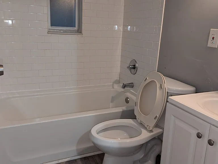 2825 Westknolls Ln #3 — Photo 4