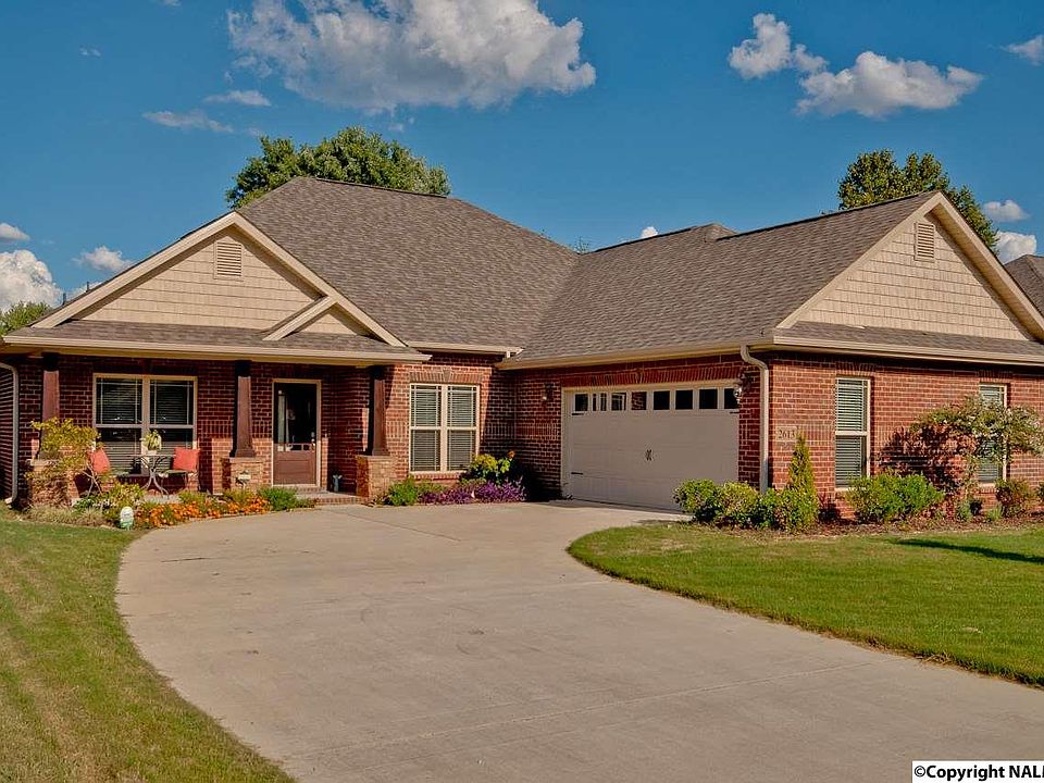 1st image of 2613 Park Hampton Dr