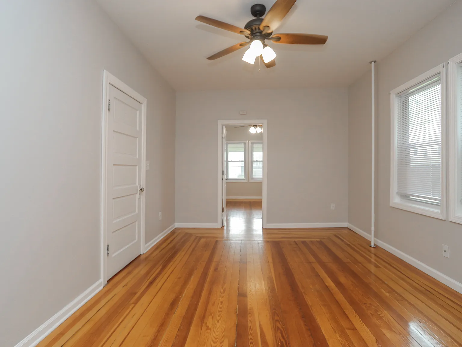 1 bed, 1000 sqft, $1,200 — Photo 1