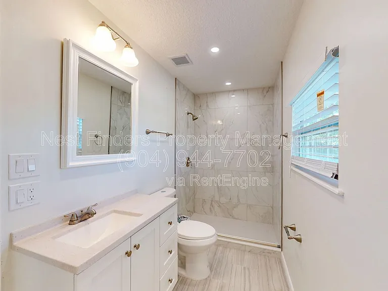 450 Aquatic Dr — Photo 15