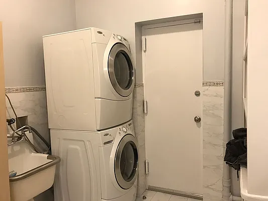 Rented by Warren T Real Estate Corp. | media 27