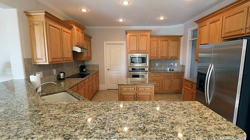 3rd image of 9215 Sherbourne Ln