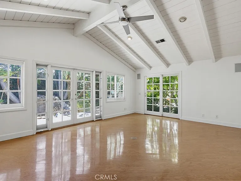 2705 E Jacaranda Ave — Photo 32