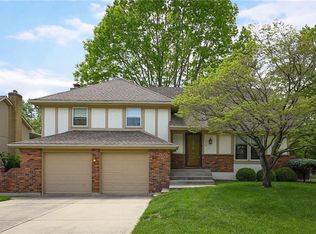 714 SW Murray Rd, Lees Summit, MO 64081