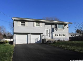 9 Willow Rd, Saugerties, NY 12477