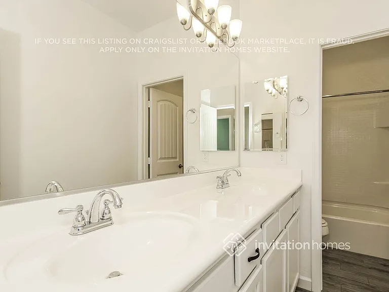 2815 S 95th Dr — Photo 12