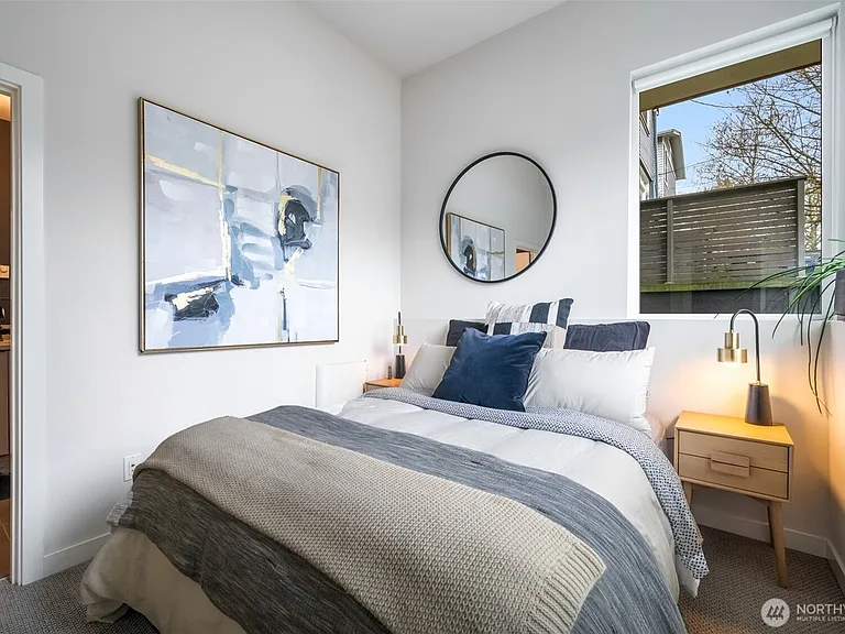 2515 E Yesler Way #A — Photo 2