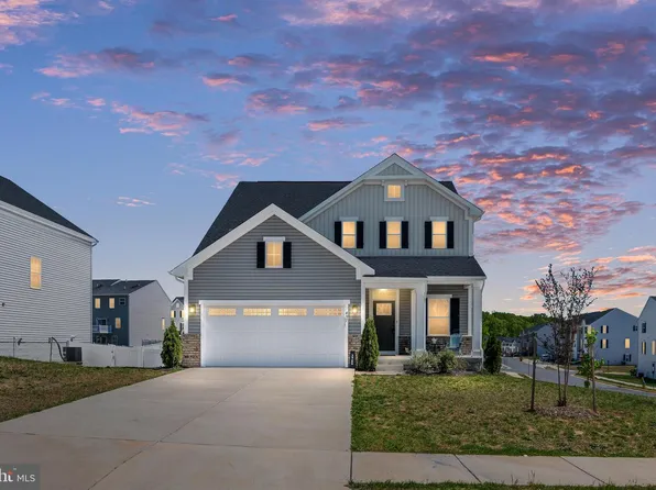 497 Bridgepoint Dr, Fredericksburg, VA 22405