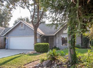 504 N Peppertree St, Visalia, CA 93291