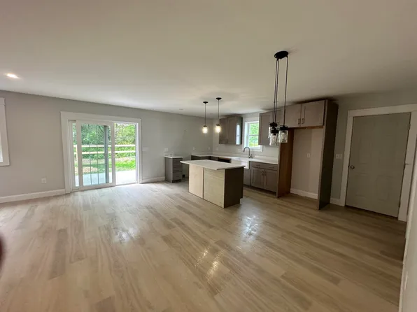 124 Sawyer Road, Scarborough, ME 04074