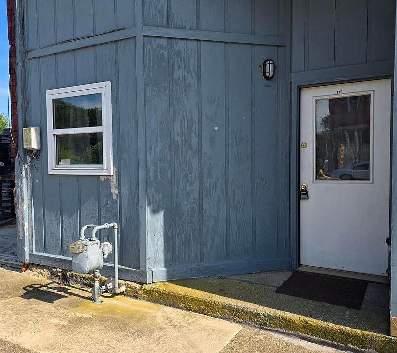 1st image of 136 N Bridge St