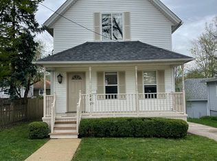 267 College St, Elgin, IL 60120