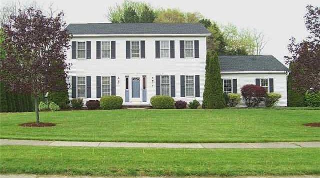 1st image of 4 Summer Hill Dr