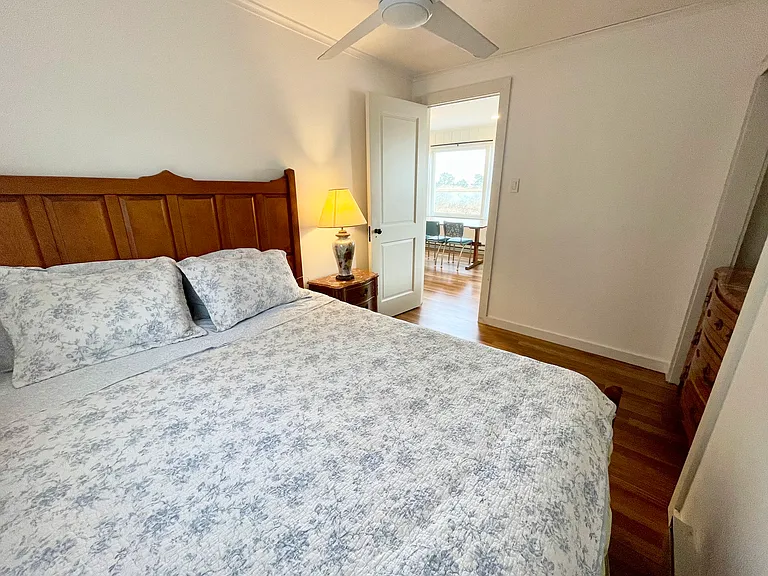 647 Lazy Point Rd — Photo 8