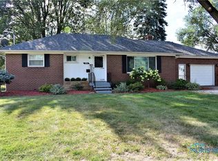 1034 S Coy Rd, Oregon, OH 43616