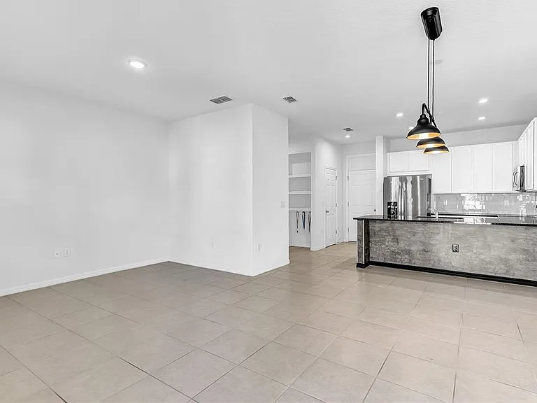 2274 S Centerra Loop — Photo 6