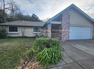 3316 Hoen Ave, Santa Rosa, CA 95405