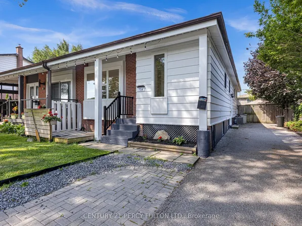 714 Lublin Ave, Pickering, ON L1W 1Z2