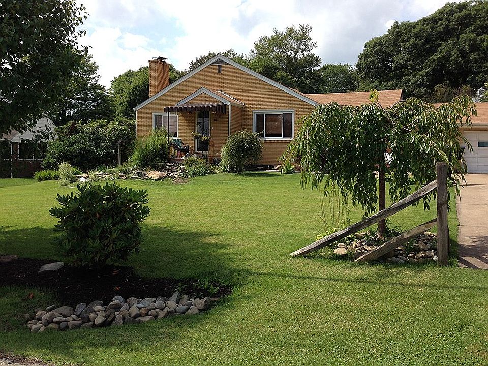 1st image of 104 Elm Dr