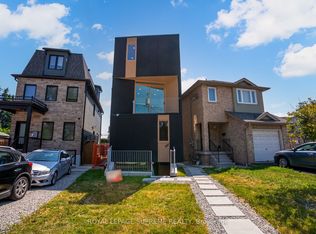 101 Bernice Cres #3, Toronto, ON M6N 1W7