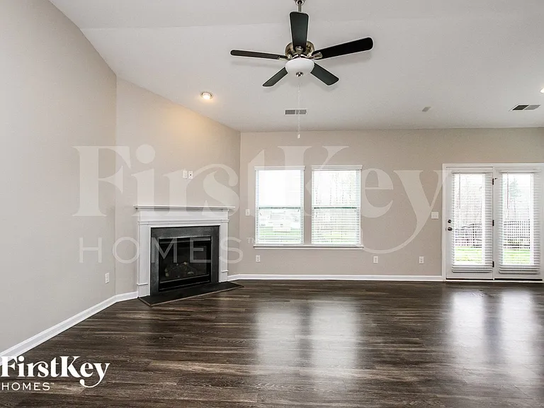 136 Avalon Reserve Dr — Photo 2