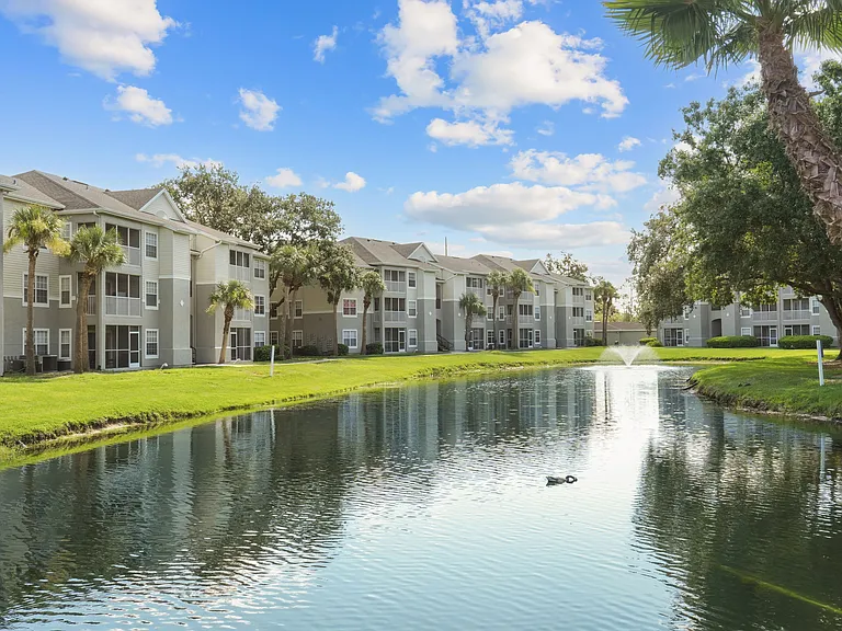 Alvista Sterling Palms — Photo 11