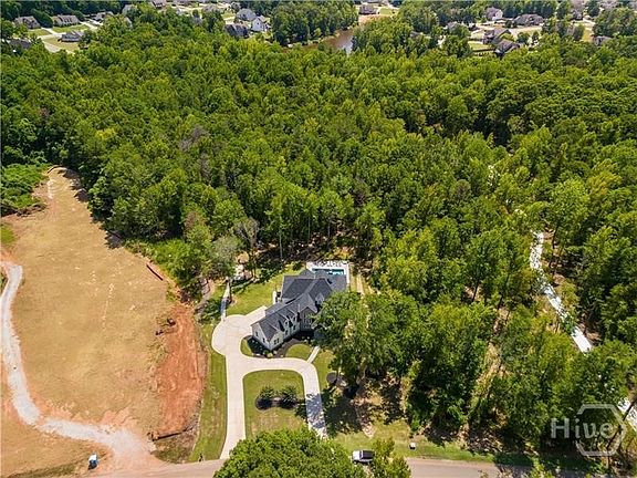 3rd image of 642 Canter Way