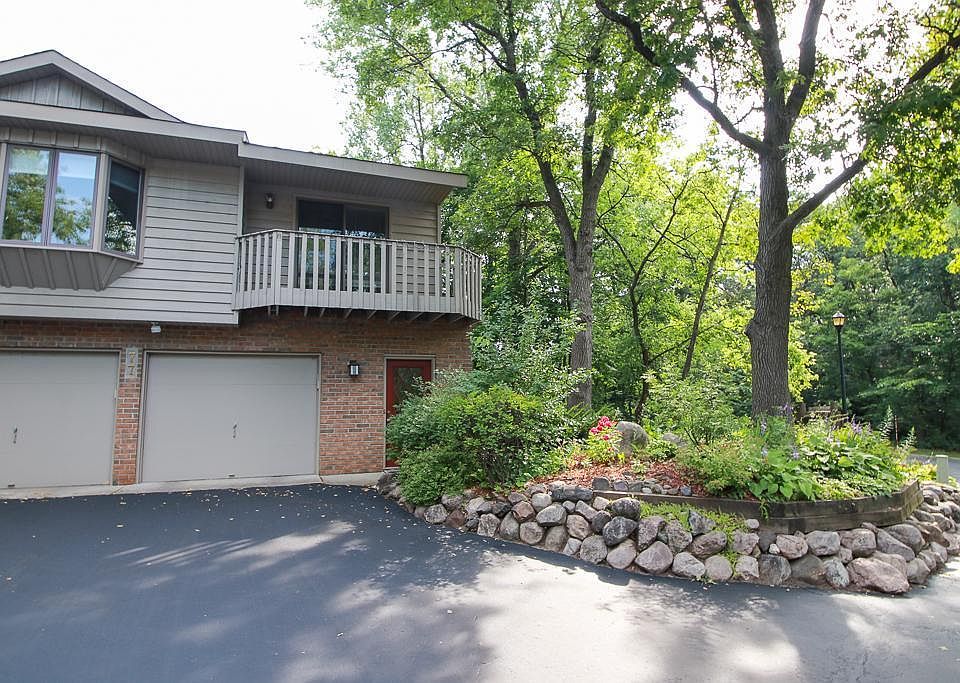 1st image of 77 Garden Dr
